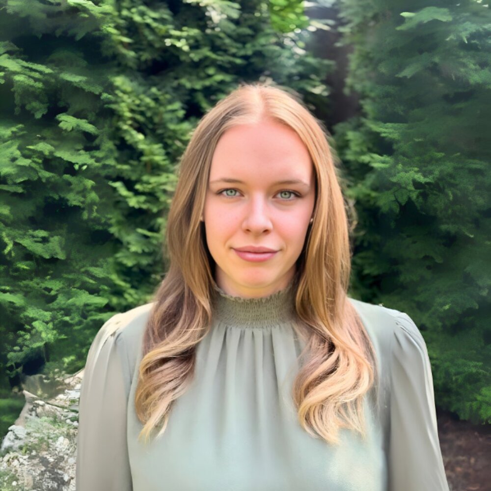 Meet your Posher, Natasha